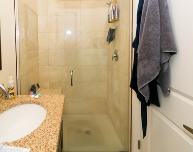 1758 W. Montrose, Unit 3 - Photo Thumbnail 17