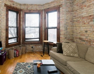 1758 W. Montrose, Unit 3 - Photo Thumbnail 7