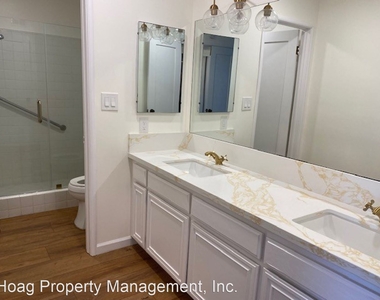 10420 Downey Ave., Unit 302 - Photo Thumbnail 5