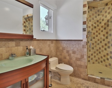 5427 Encino Avenue - Photo Thumbnail 29