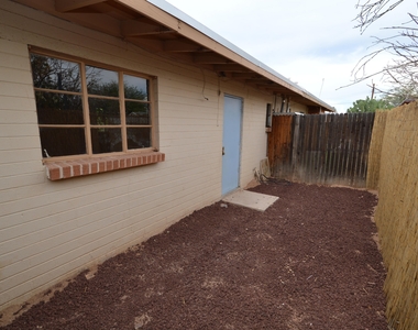 2945 N Flanwill Boulevard - Photo Thumbnail 5