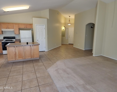 13217 W Mauna Loa Lane - Photo Thumbnail 3