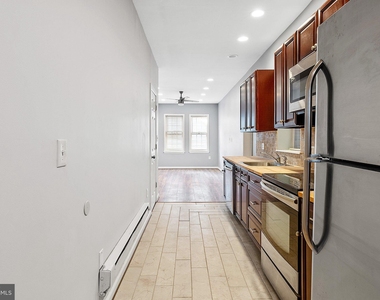 410 W Berks Street - Photo Thumbnail 1