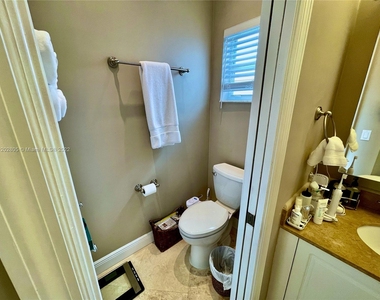 845 Vista Meadows Dr - Photo Thumbnail 13