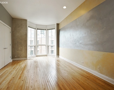 436 E North Water Street - Photo Thumbnail 6