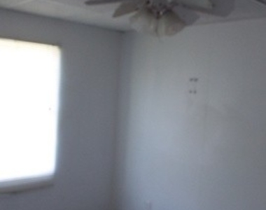 6950 Lark Haven Ln - Photo Thumbnail 4