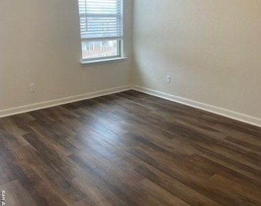 2318 Tulipwood Cove - Photo Thumbnail 11