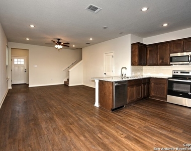 2318 Tulipwood Cove - Photo Thumbnail 2