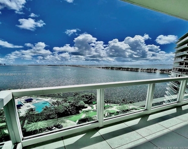 2451 Brickell Ave - Photo Thumbnail 2