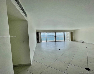 2451 Brickell Ave - Photo Thumbnail 7