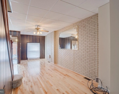 633 S Belnord Avenue - Photo Thumbnail 15