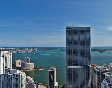 1000 Brickell Plz - Photo Thumbnail 11