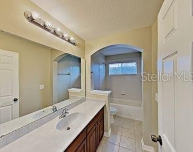 5589 Remsen Cay Lane - Photo Thumbnail 7