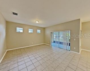 5589 Remsen Cay Lane - Photo Thumbnail 2