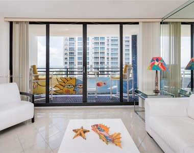 3505 S Ocean Dr - Photo Thumbnail 6