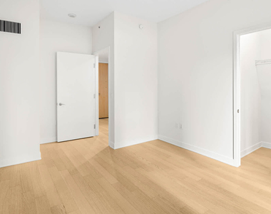 340 Fremont St - Photo Thumbnail 55