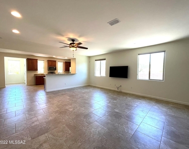 12812 N Camino Vieja Rancheria - Photo Thumbnail 7