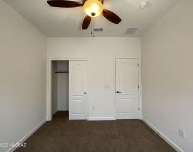 12812 N Camino Vieja Rancheria - Photo Thumbnail 19