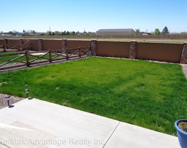 8221 Plumwood Circle - Photo Thumbnail 19