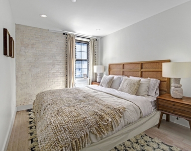 East Village | EXPOSED BRICK - Photo Thumbnail 2