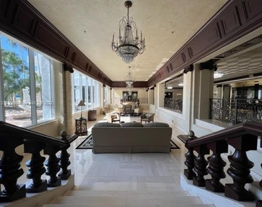 2030 S Ocean Dr - Photo Thumbnail 3