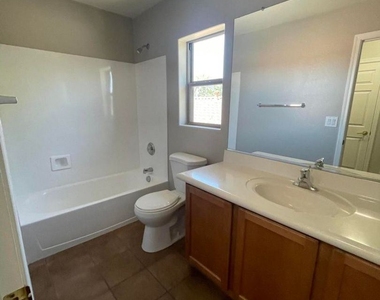 39816 N Bridlewood Wy - Photo Thumbnail 13