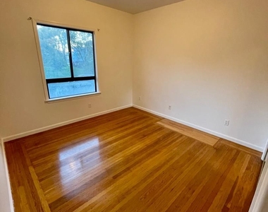 214 Funston Ave - Photo Thumbnail 6