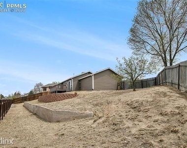 4515 Lancaster Drive - Photo Thumbnail 24