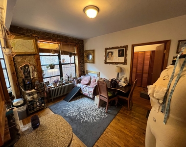 202 East 7th Street - Photo Thumbnail 1