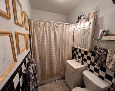202 East 7th Street - Photo Thumbnail 8
