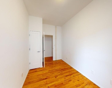 1297 Lexington Avenue - Photo Thumbnail 6