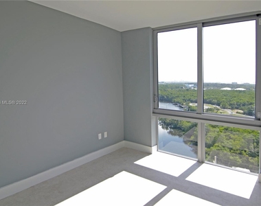 16385 Biscayne Blvd - Photo Thumbnail 64