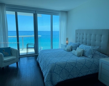 17001 Collins Ave - Photo Thumbnail 18