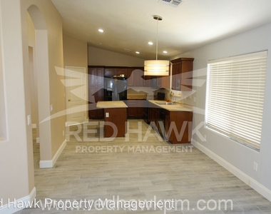 5422 N Rattler Way - Photo Thumbnail 6