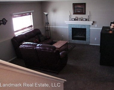 5280 Bradley Circle - Photo Thumbnail 9