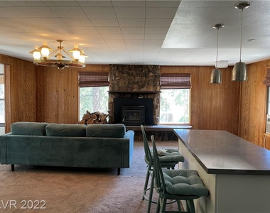 4066 Tyrol Way - Photo Thumbnail 6