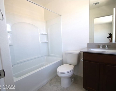 3442 Sierra Iris Street - Photo Thumbnail 20