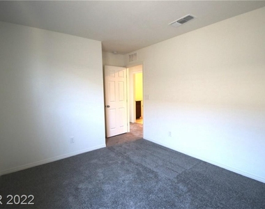 3442 Sierra Iris Street - Photo Thumbnail 15