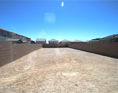 3442 Sierra Iris Street - Photo Thumbnail 26