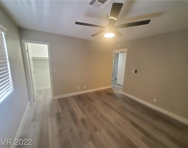 6727 West Charleston Boulevard - Photo Thumbnail 11