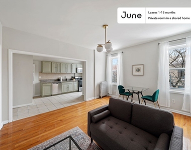 327 East 22nd Street - Photo Thumbnail 7