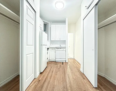 East 81st Street - Photo Thumbnail 1