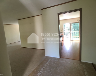 4935 Massachusetts Drive - Photo Thumbnail 15