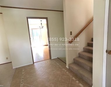 4935 Massachusetts Drive - Photo Thumbnail 13