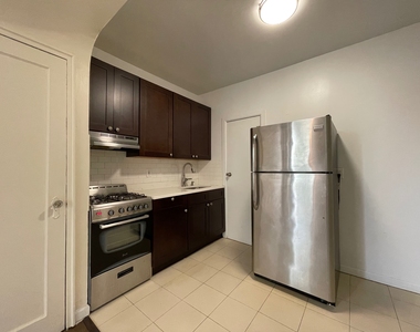 2272 1st Avenue - Photo Thumbnail 5