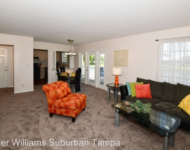 204 Pompano Dr Se Unit D - Photo Thumbnail 7