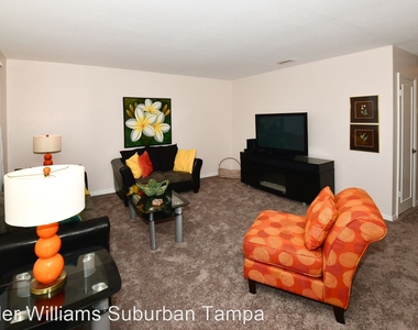 204 Pompano Dr Se Unit D - Photo Thumbnail 8