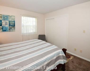 204 Pompano Dr Se Unit D - Photo Thumbnail 32