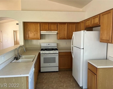 3405 Adventure Court - Photo Thumbnail 6