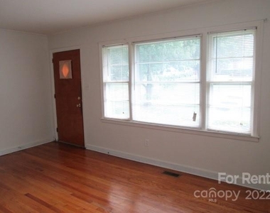 1536 Russell Avenue - Photo Thumbnail 2